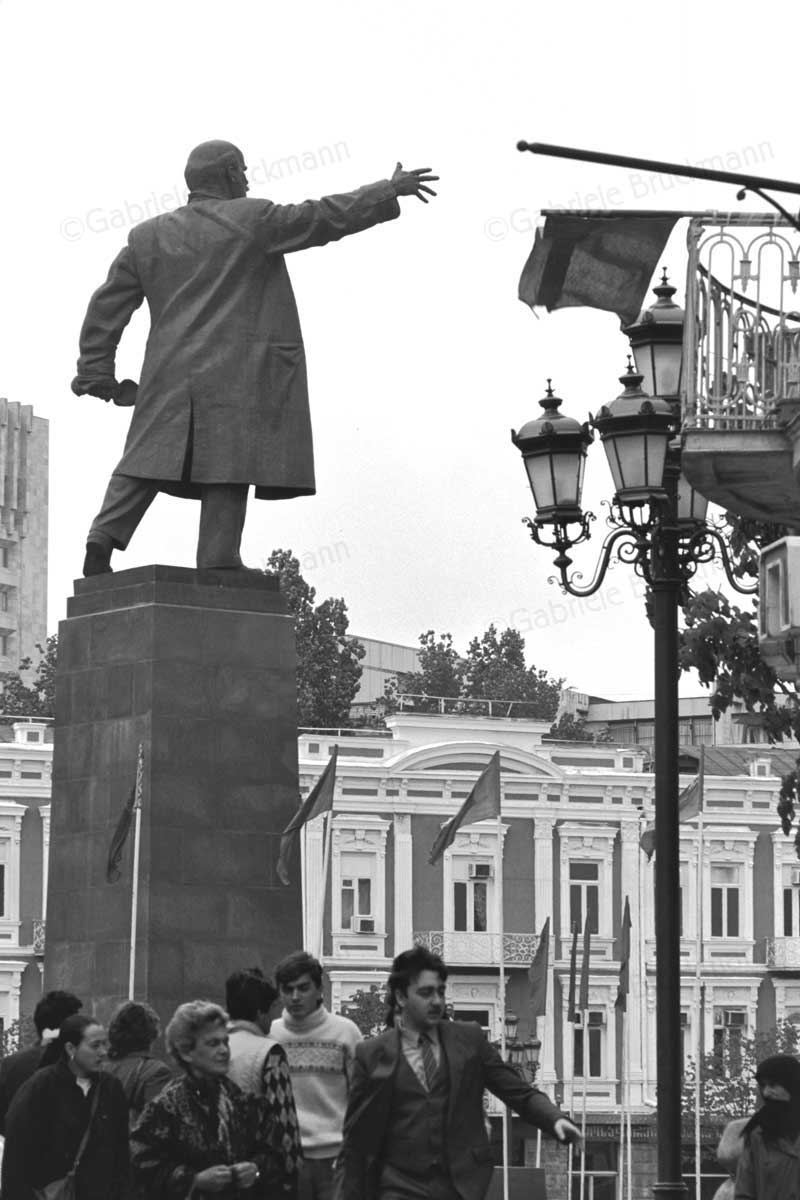 Tiflis / Tbilissi, Lenin Statue